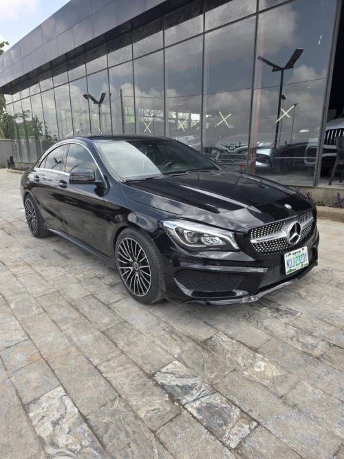 2015 CLA 250 BENZ